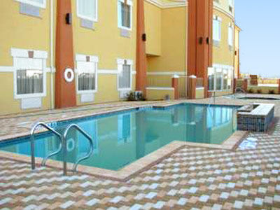 Super 8 By Wyndham Hidalgo/Mcallen Area מראה חיצוני תמונה