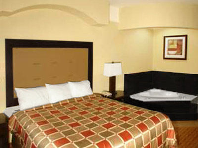 Super 8 By Wyndham Hidalgo/Mcallen Area מראה חיצוני תמונה